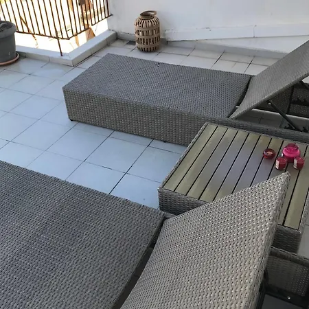 Penthouse Apartment *